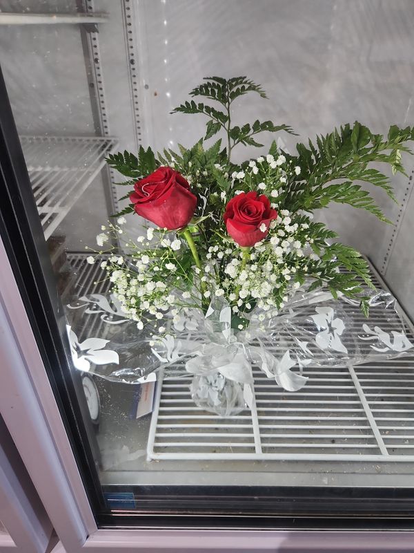 table for 2 Roses