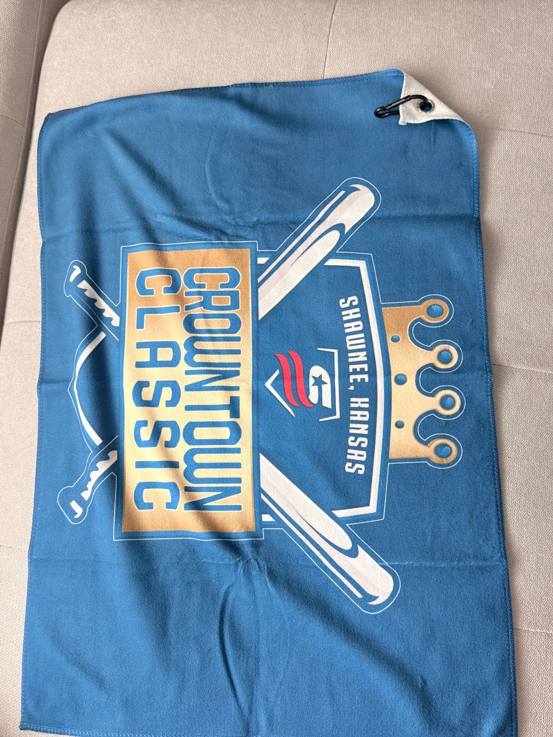 ​Crown Town Classic Towel with Hook