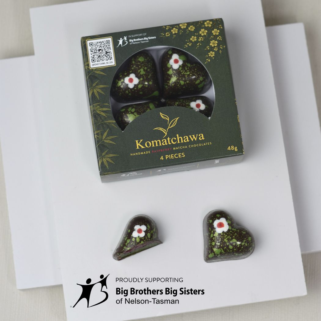 Handmade Raspberry Matcha Chocolate - 4 pieces
