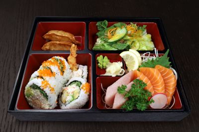 Sushi &amp; Sashimi Bento B