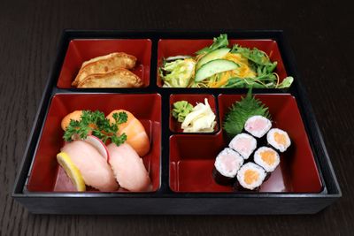 Tuna &amp; Salmon Bento