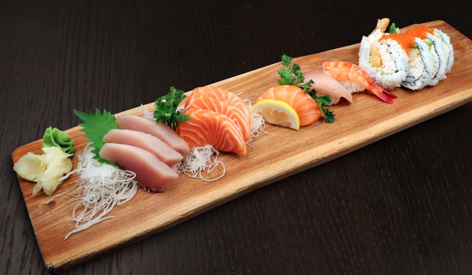 Sushi &amp; Sashimi Combo B