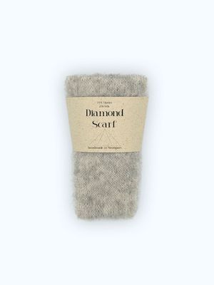 Diamond Scarf - Schmaler flauschiger Schal in hellgrau