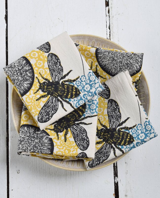 4 Organic Cotton Honeybee Napkins - 20" x 20" - Multicolor