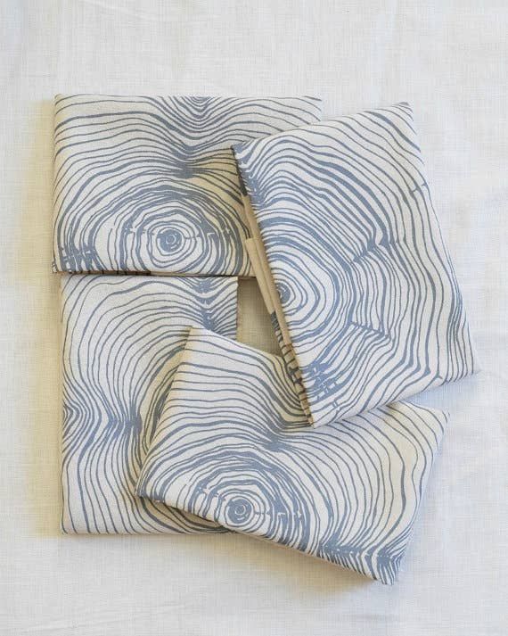 Set of 4 Organic Cotton Tree Ring Napkins in Grey - Trees
