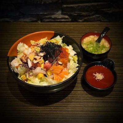 Korean Spicy Chirashi Don (회덮밥)