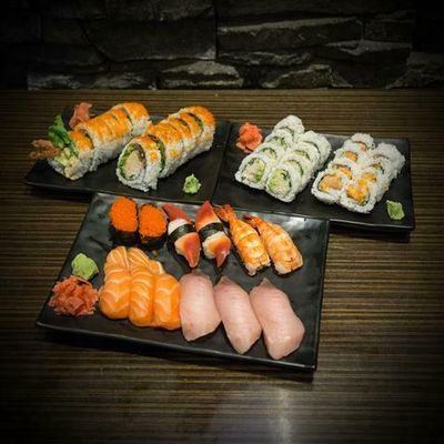 Medium Party Tray (for 2-3 People)