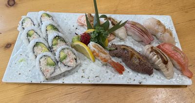 Aburi Sushi Combo