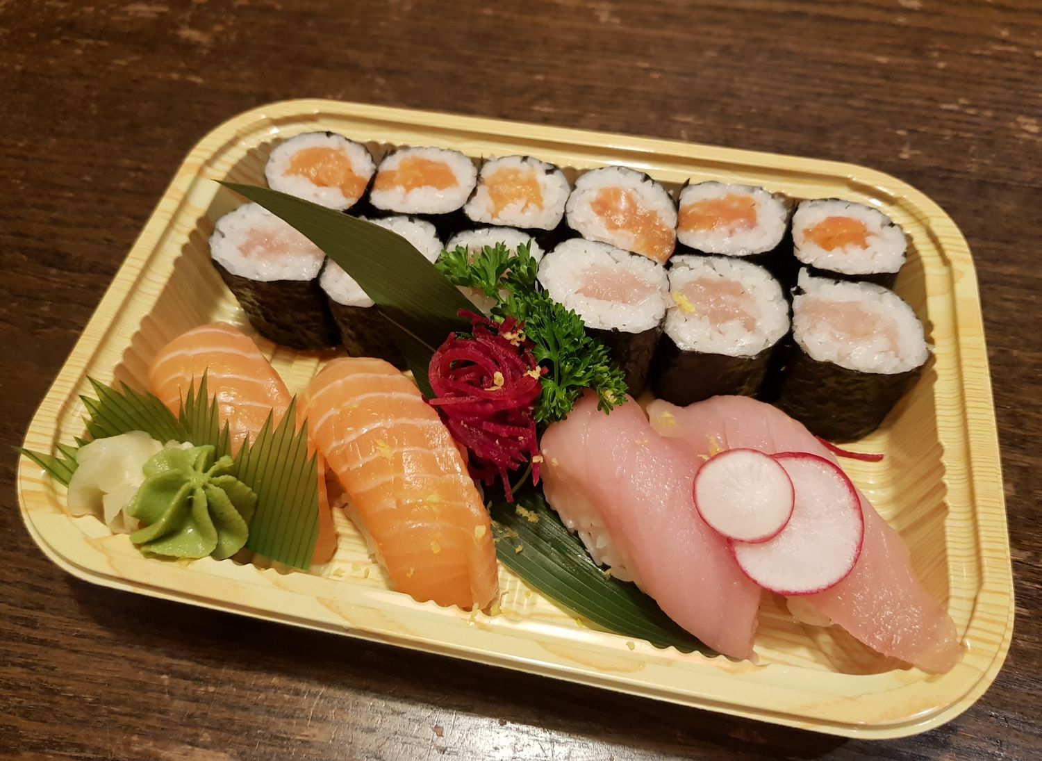 Tuna &amp; Salmon Combo