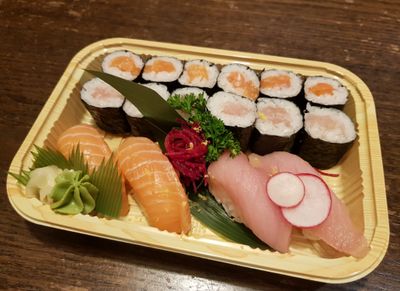 Tuna &amp; Salmon Combo