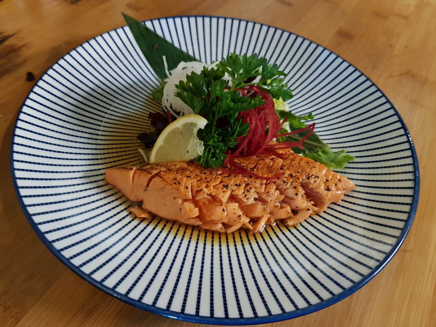 Wild Salmon Carpaccio (8 pcs)