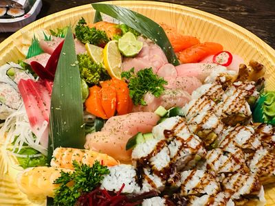 Sashimi Nigiri Tray