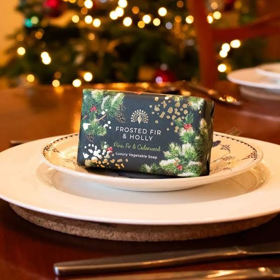 English Soap Company Frosted Fir &amp; Holly Christmas Soap