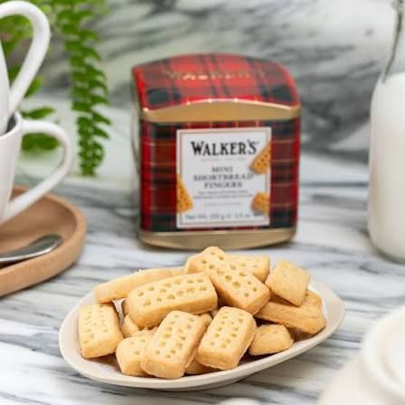 Walker's Mini Shortbread Fingers in Tartan Tin
