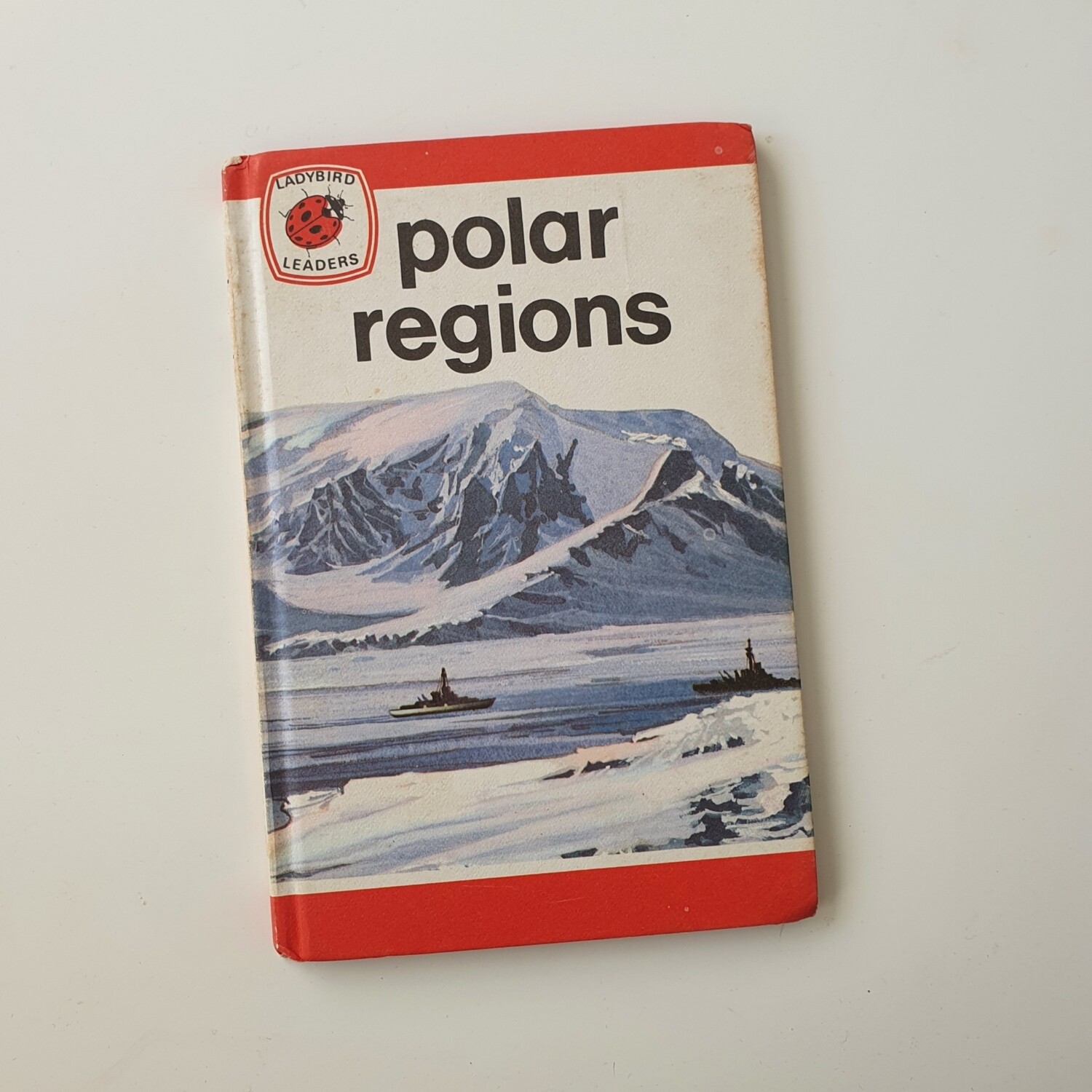 Polar Regions - north / south pole