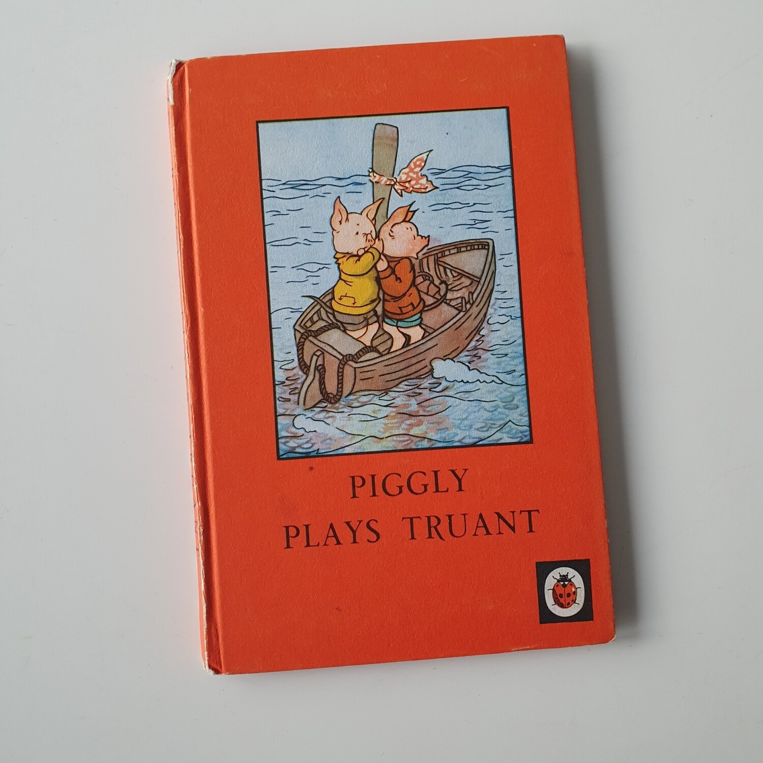Piggly Plays Truant Notebook - Ladybird book