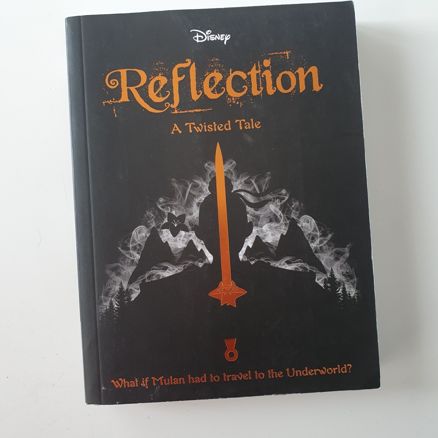 Mulan : Reflection - Twisted Tales , Disney Notebook - made from a paperback book, comes with book corners