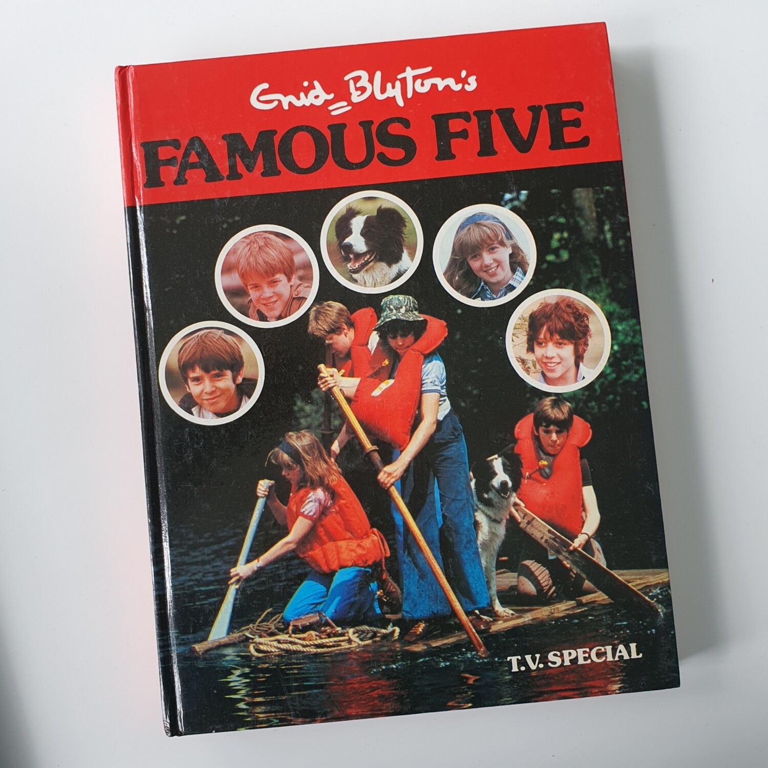 Famous Five - Enid Blyton