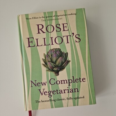 New Complete Vegetarian by Rose Elliot
