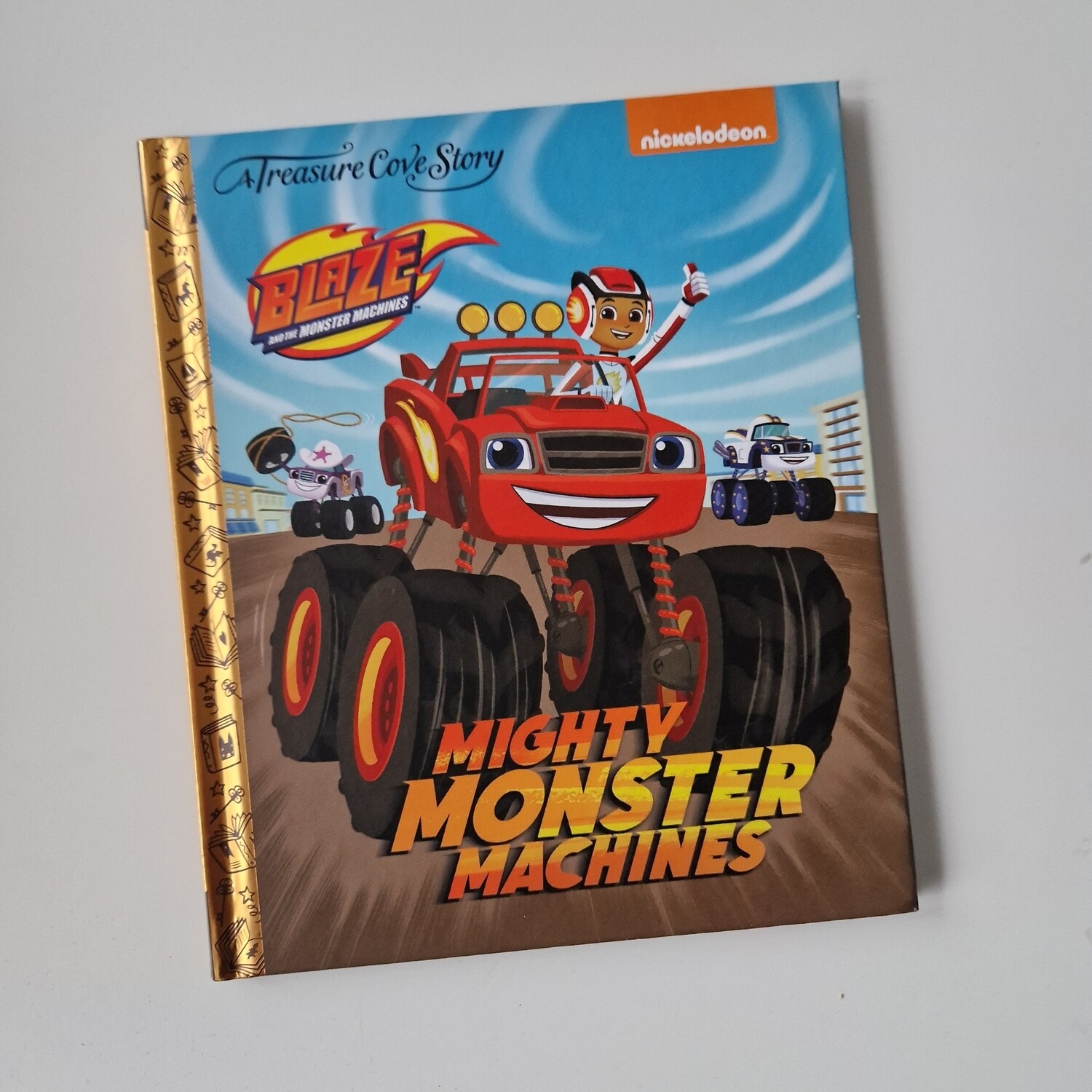 Blaze and the Monster Machines Notebook
