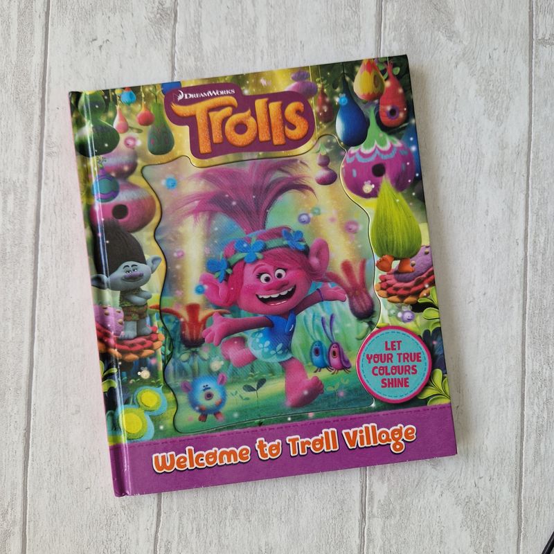 Trolls - Hologram cover - Welcome to Troll Village