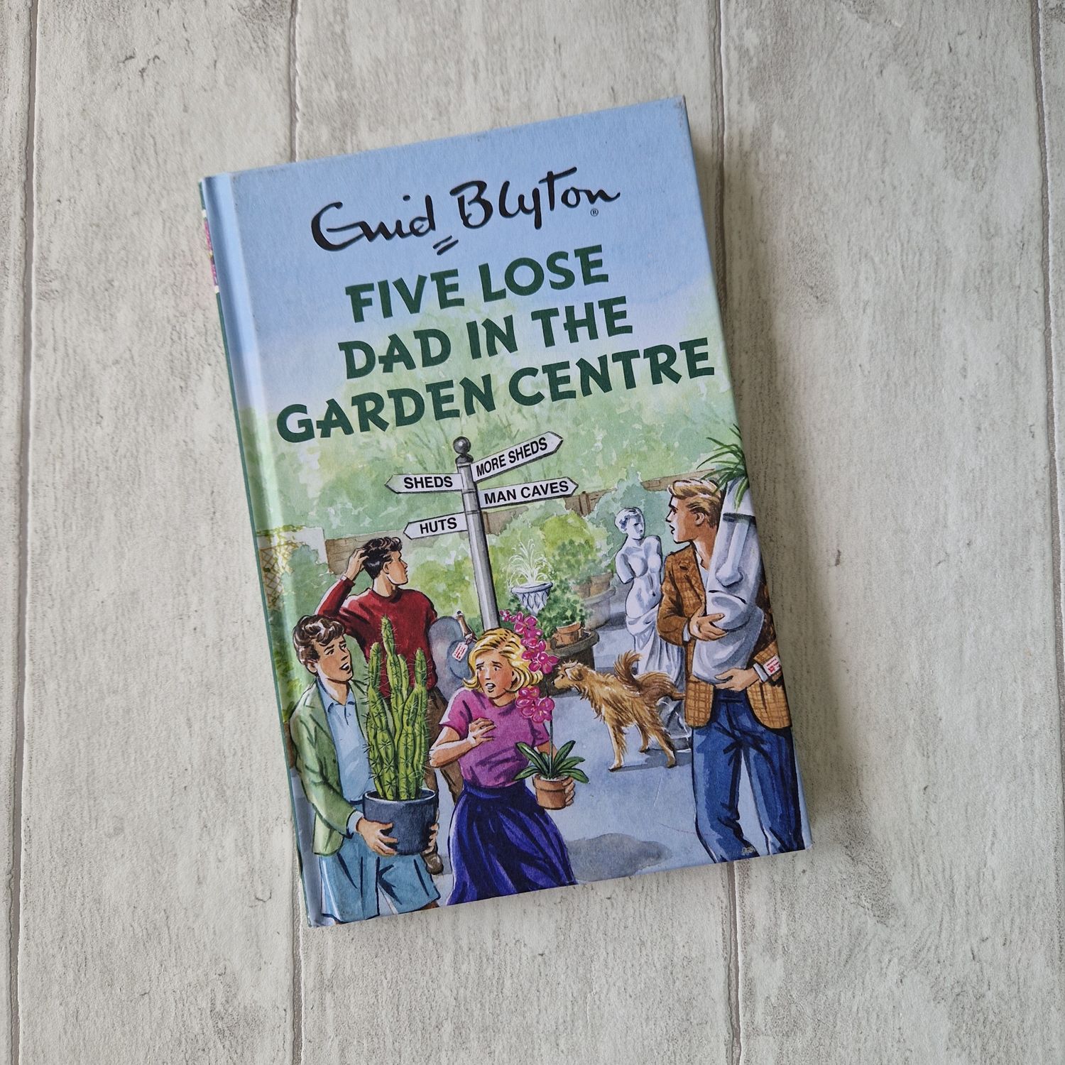 Enid Blyton - Five Lose Dad in the Garden Centre