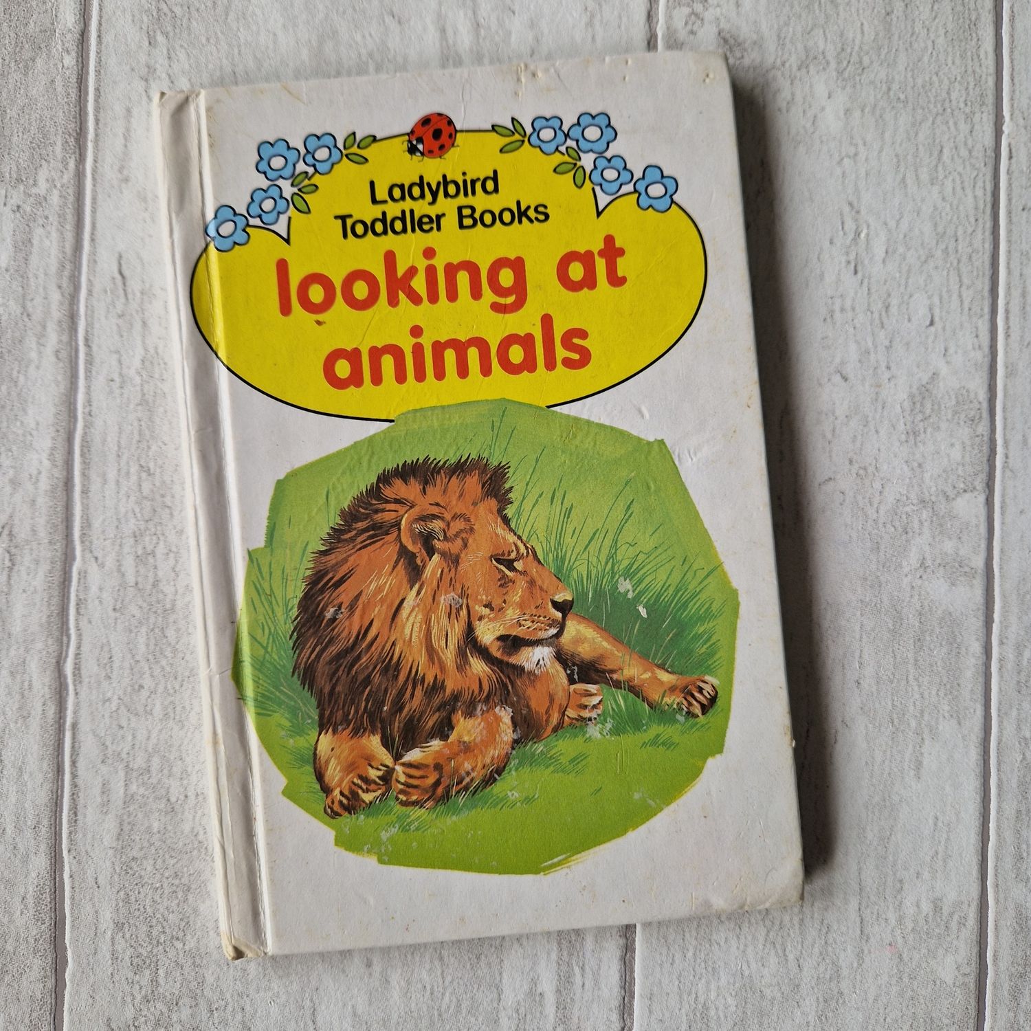 Looking at Animals Ladybird Book  - lion
