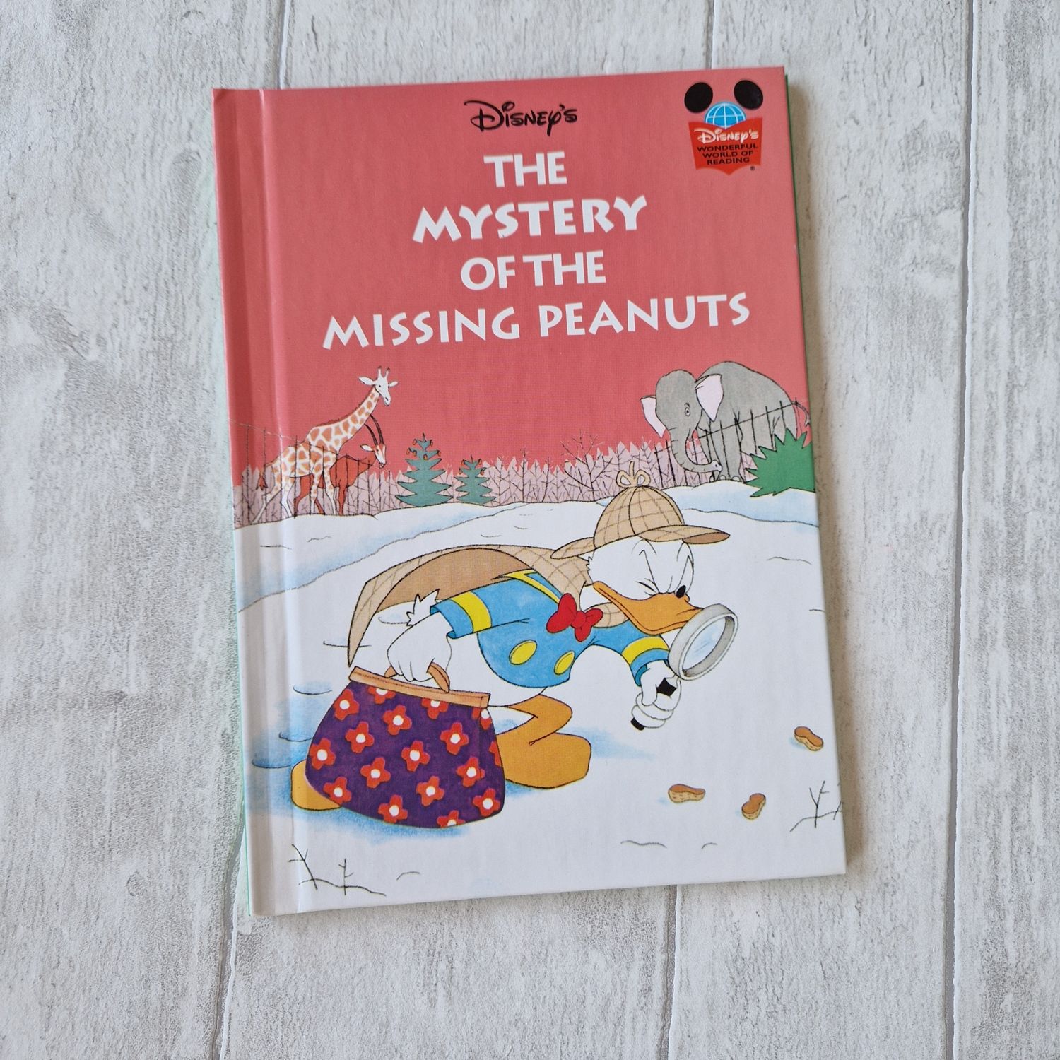 Donald Duck - Mystery of the Missing Peanuts Notebook