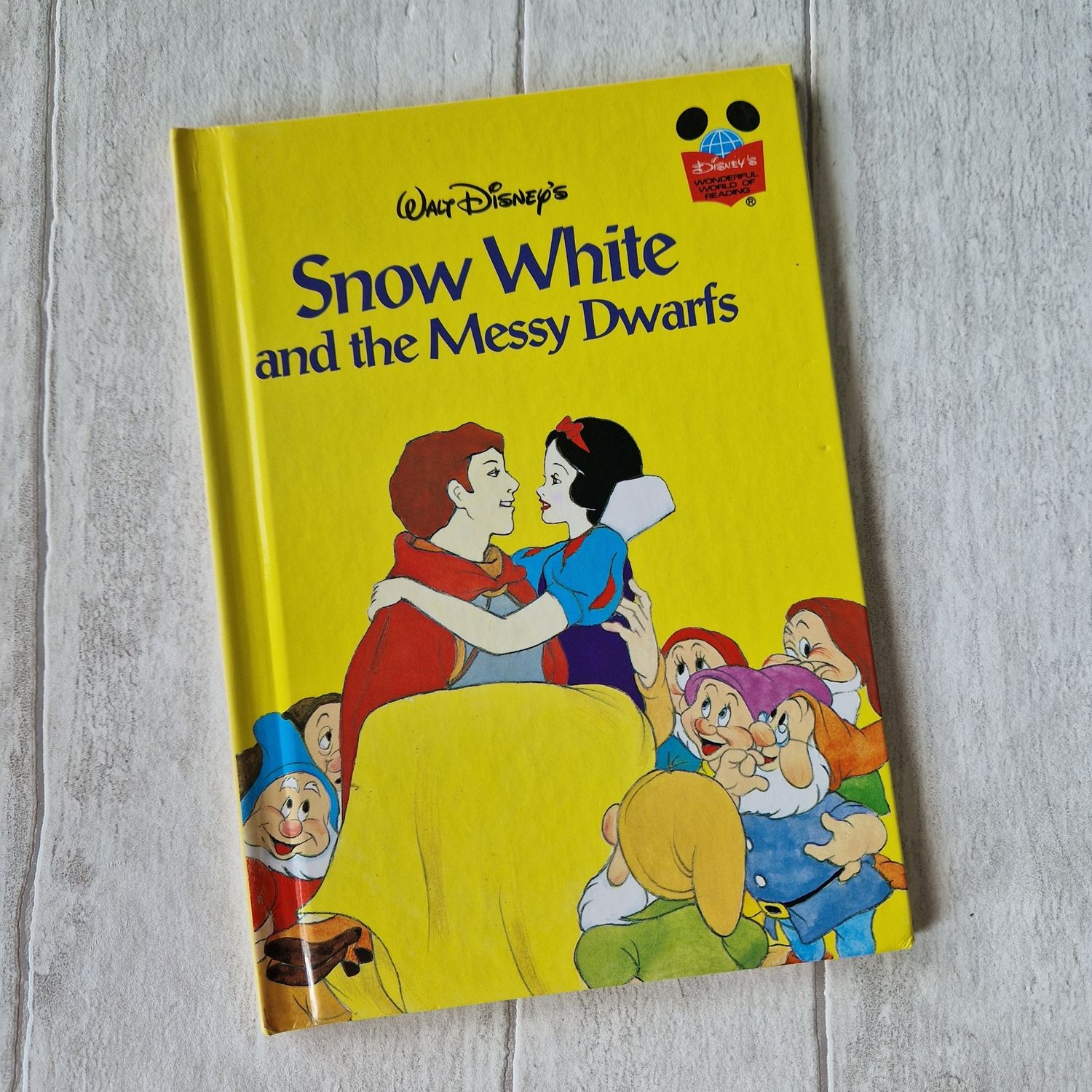 Snow White and the Messy Dwarfs Notebook
