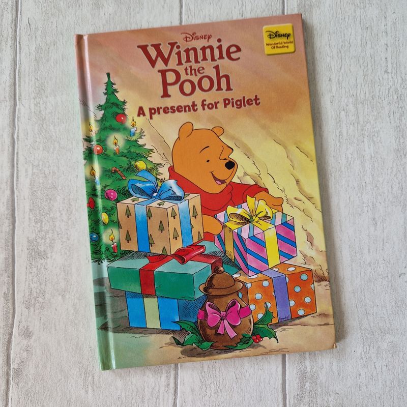 Winnie the Pooh A Present for Piglet Notebook