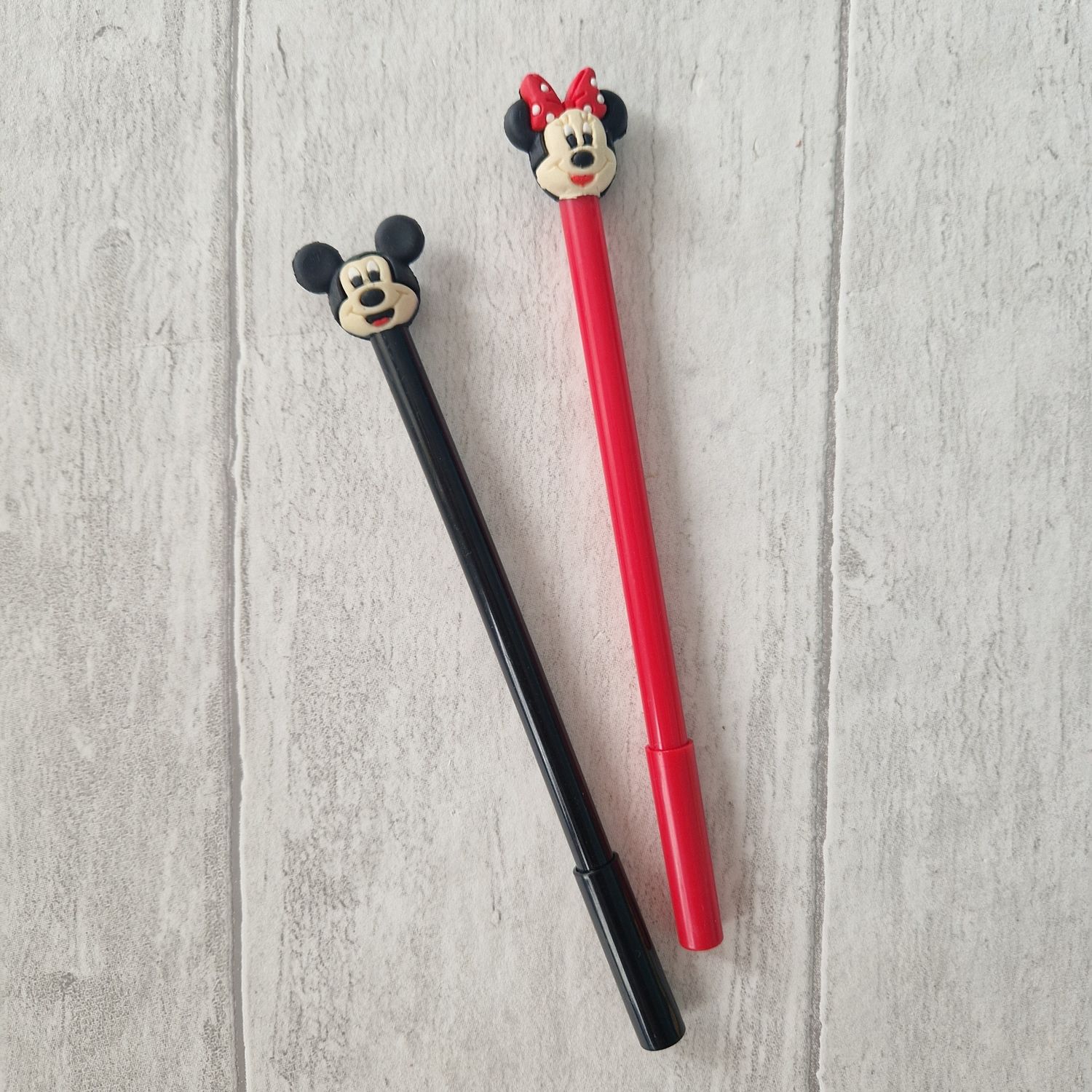 Mickey / Minnie Mouse Pens - with free refill
