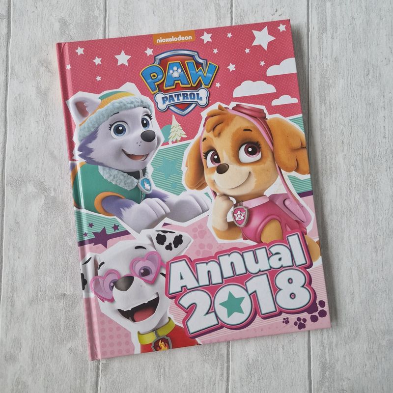 Paw Patrol 2018 Annual Notebook dog