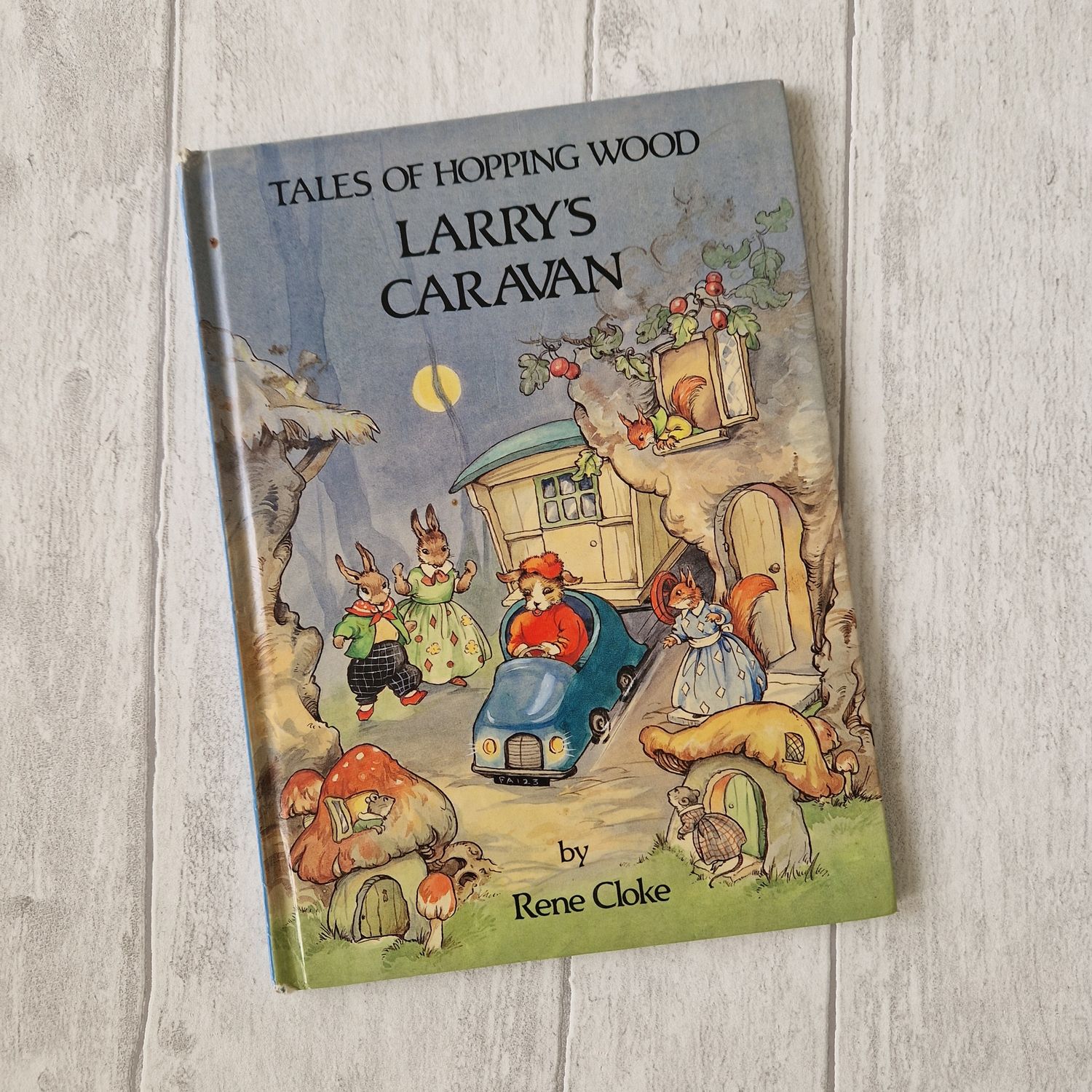 Larry&#39;s Caravan - Tales of Hopping Wood 1991