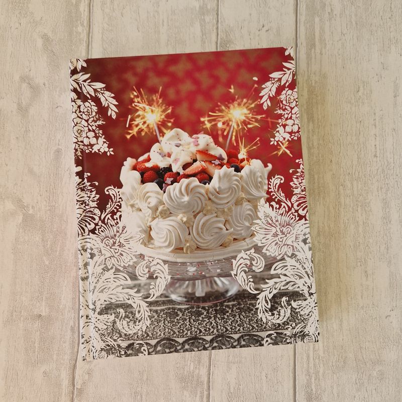 Great British Bake Off - Cake - Showstoppers