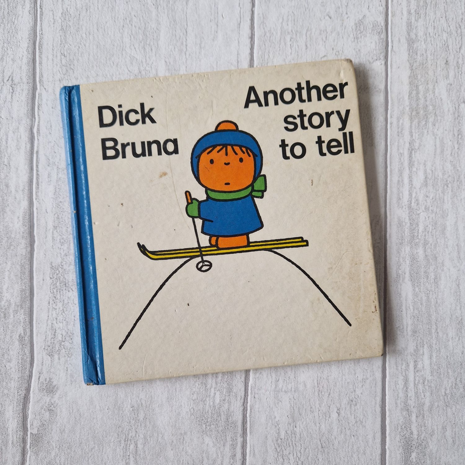 Another Story to Tell, skiing - Dick Bruna
