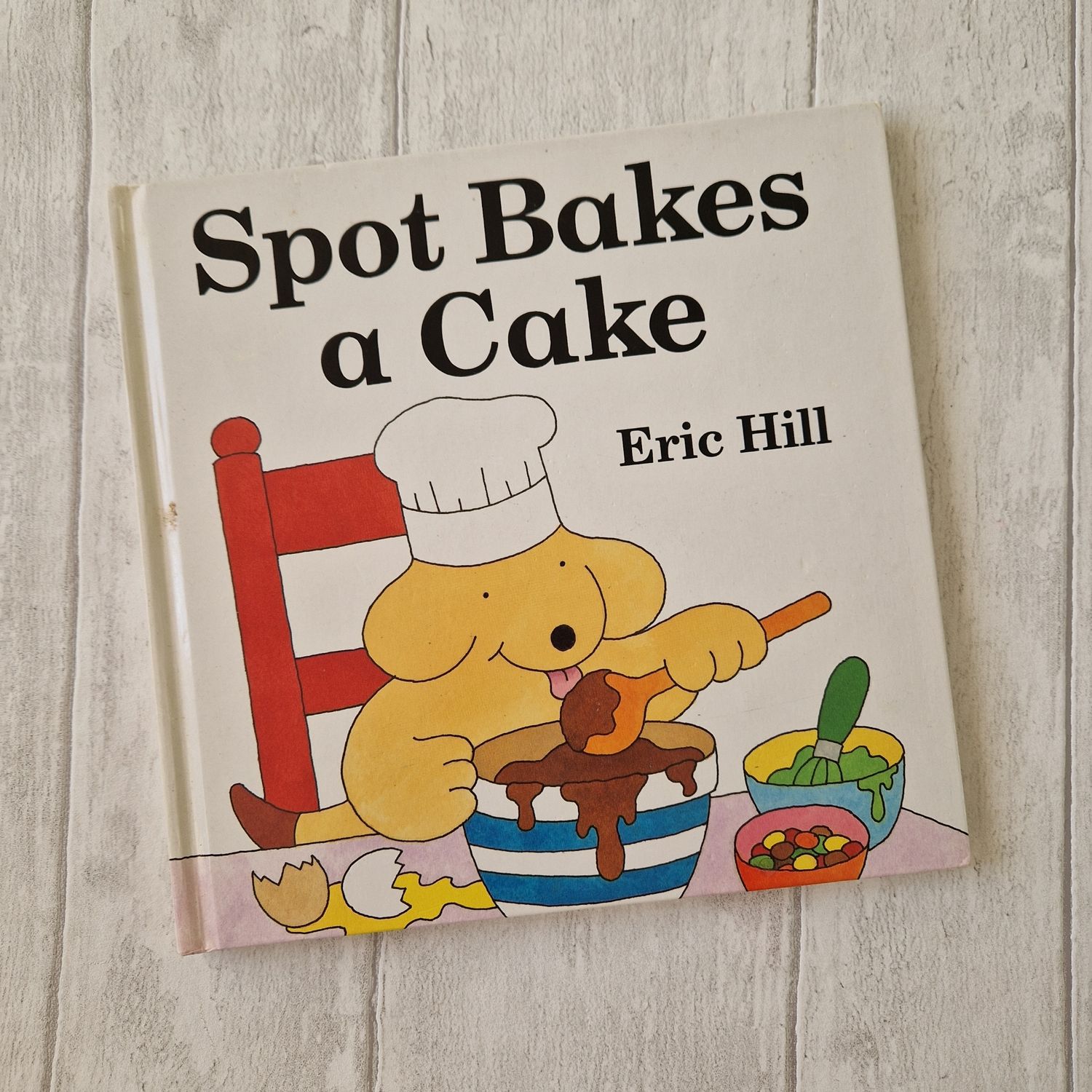 Spot Bakes a Cake