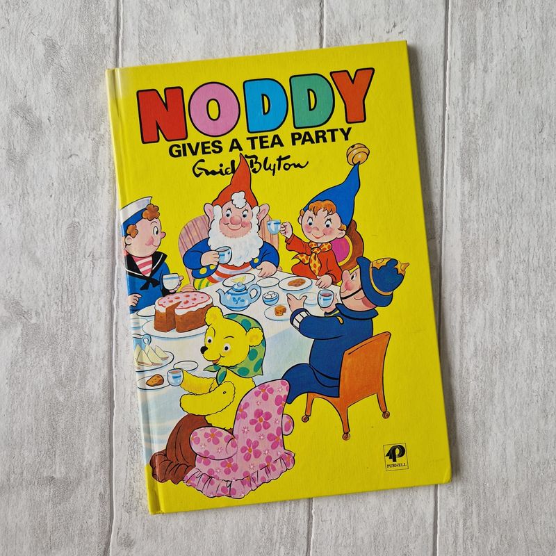 Noddy Gives a Tea Party , Enid Blyton 1971