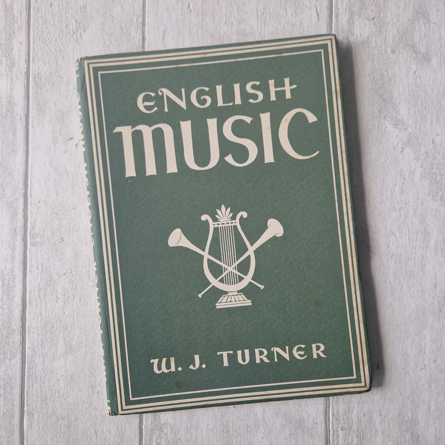 English Music 1943