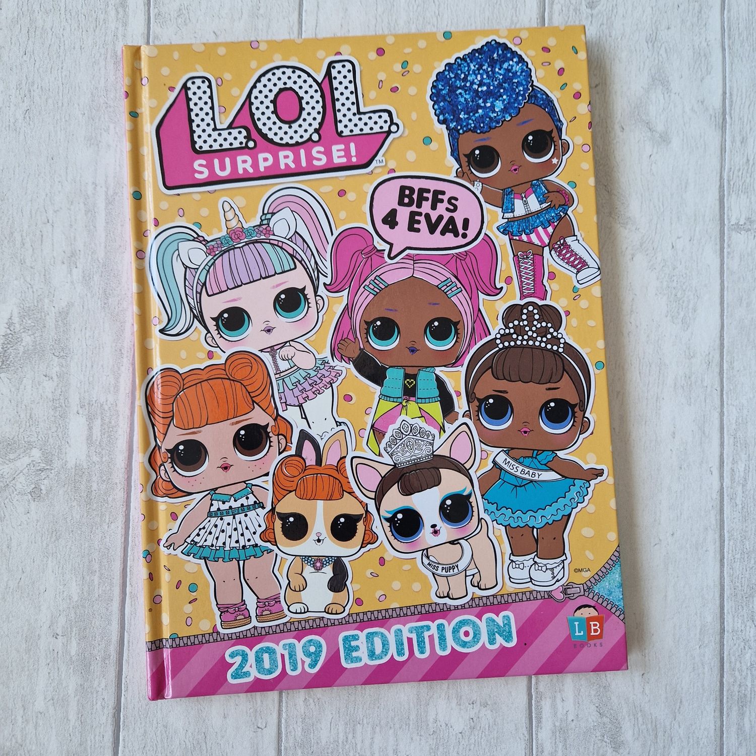 LOL Surprise! 2019 BFF&#39;s 4 Eva Annual -   A4 Notebook