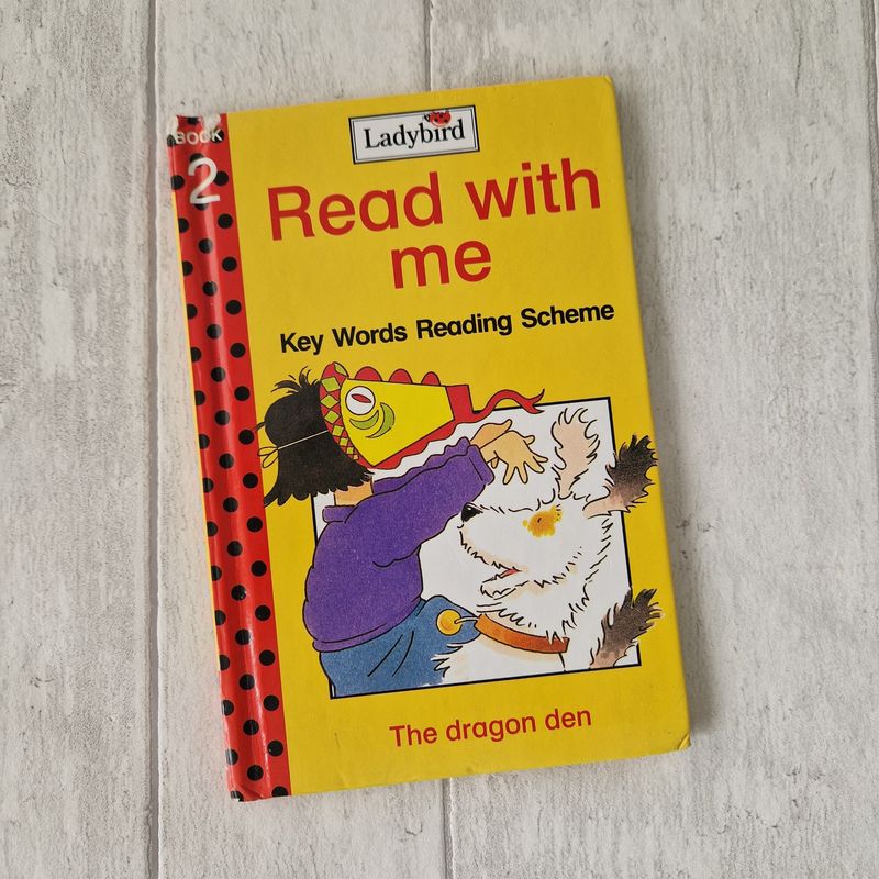 Read with Me - The Dragon Den Ladybird Book