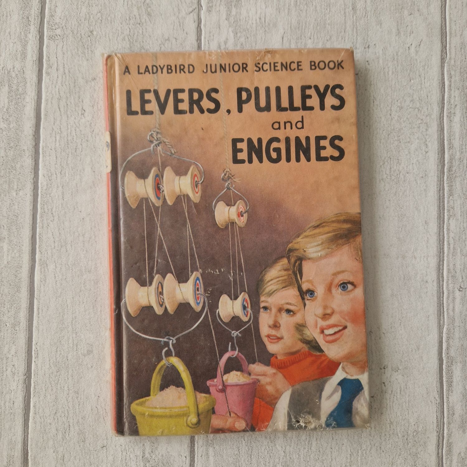 Levers, Pulleys and Engines Ladybird Book - science