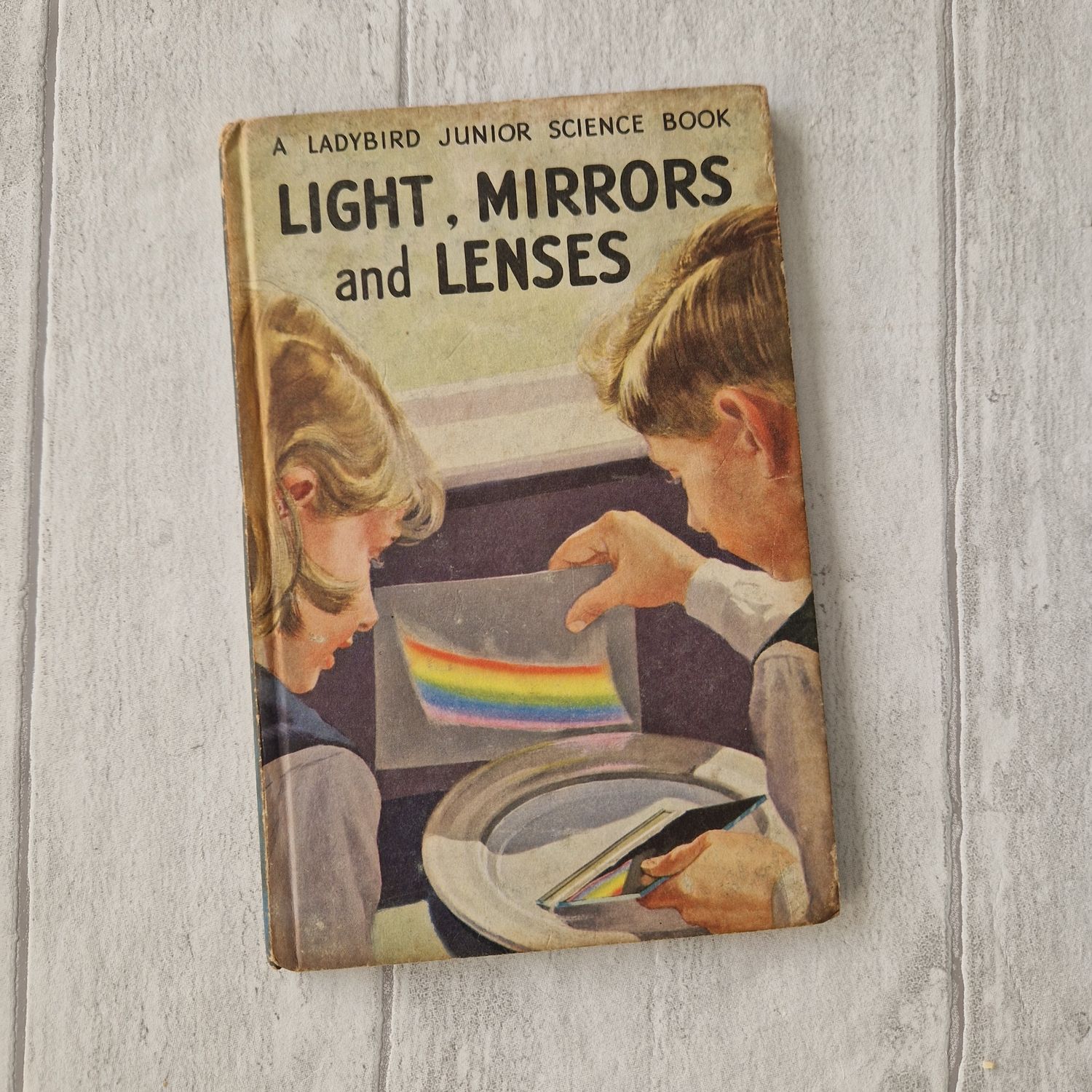 Light, Mirrors &amp; Lenses Ladybird Book - science