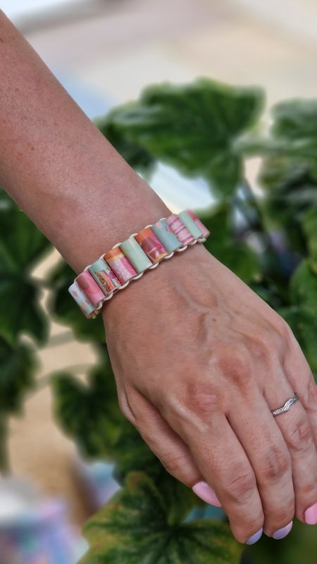 Paper Bead Bracelet Workshop,  Thursday July 30, 10am - 12pm at Merrymeade Tearoom, Brentwood