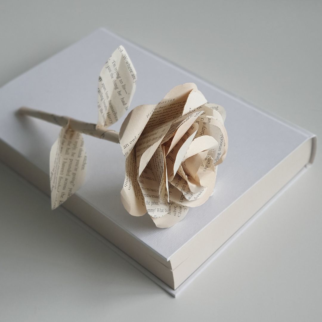 Book Paper Rose Video Tutorial &amp; PDF Download