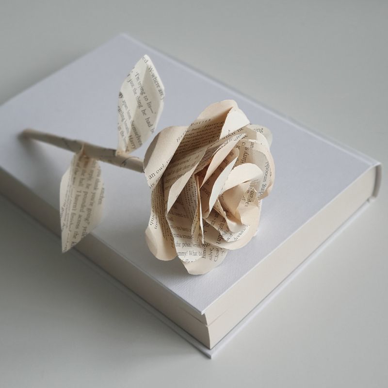 Book Paper Rose Video Tutorial &amp; PDF Download