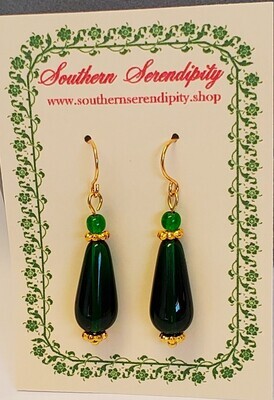 Lovely Emerald Green Czech Glass Drop Earrings