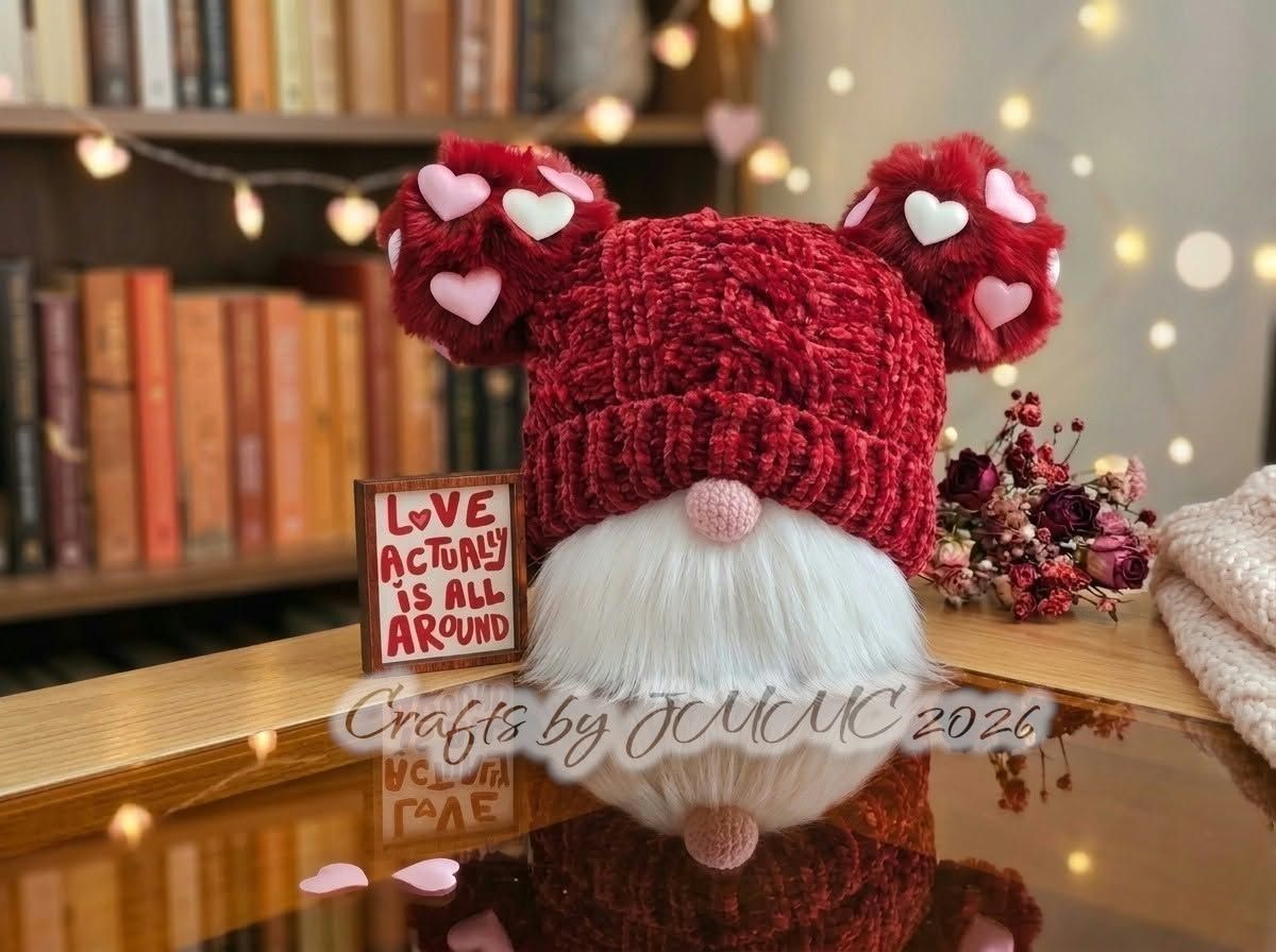 Love Actually is All Around Gnome