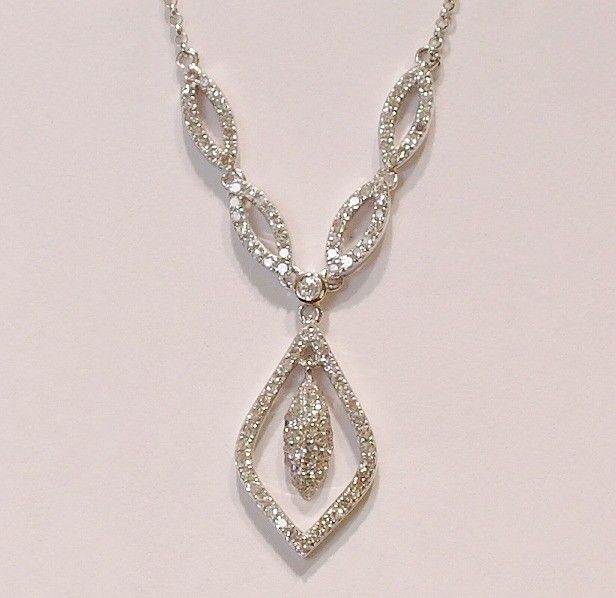 9ct white gold diamond necklet