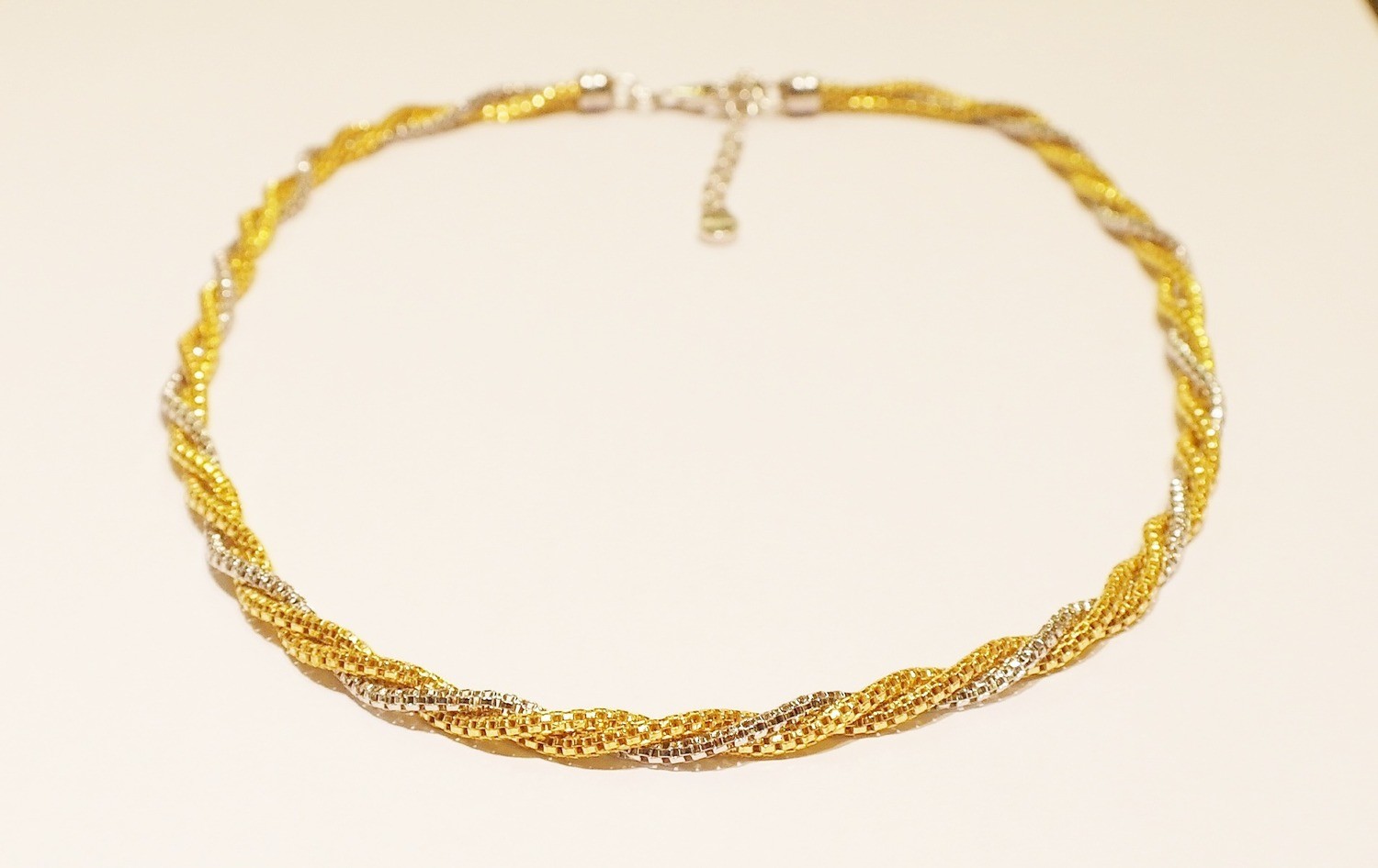 Sterling silver collar