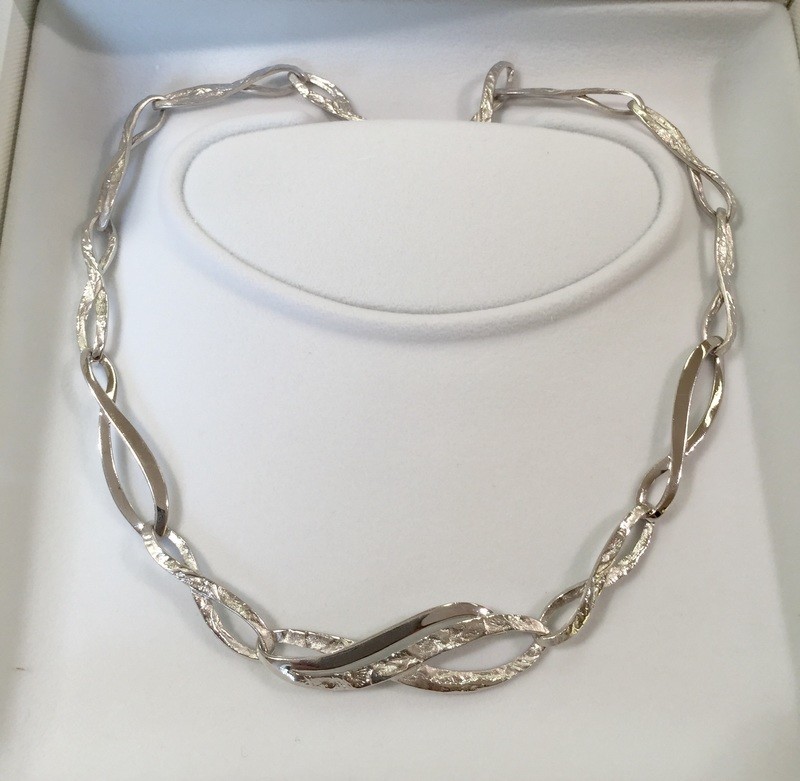 Sterling silver Sueno collar